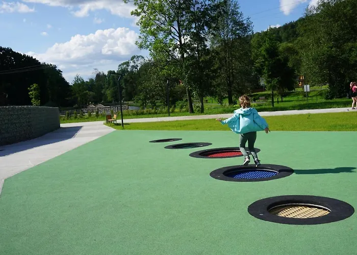 Kamratowo Homestay *