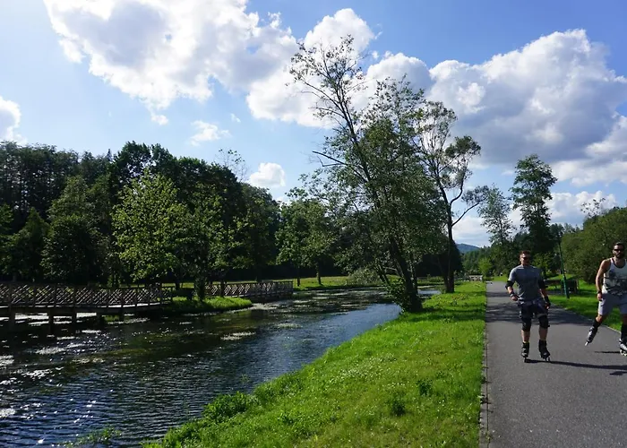 Kamratowo Homestay *