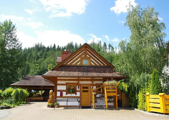 Kamratowo Homestay *